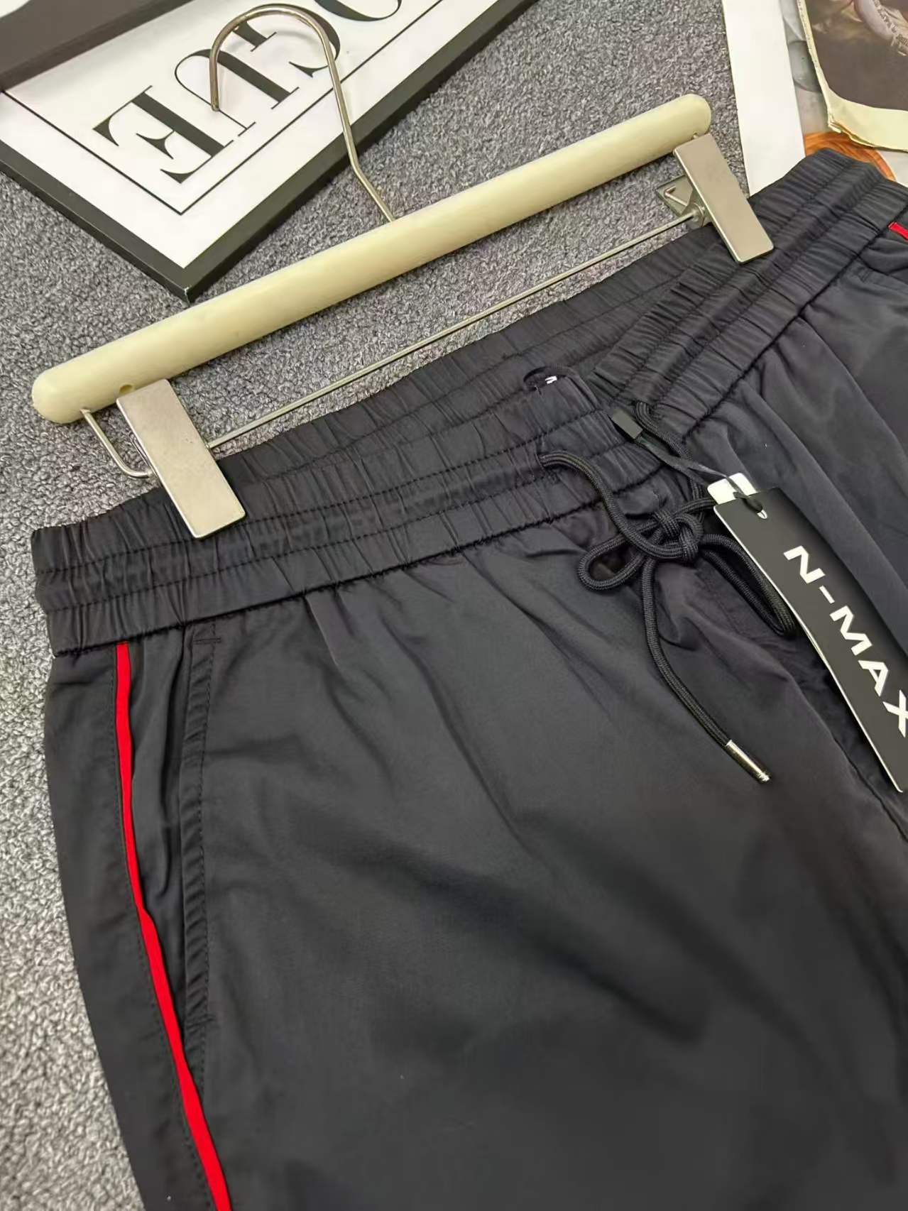 Men's athletic pants