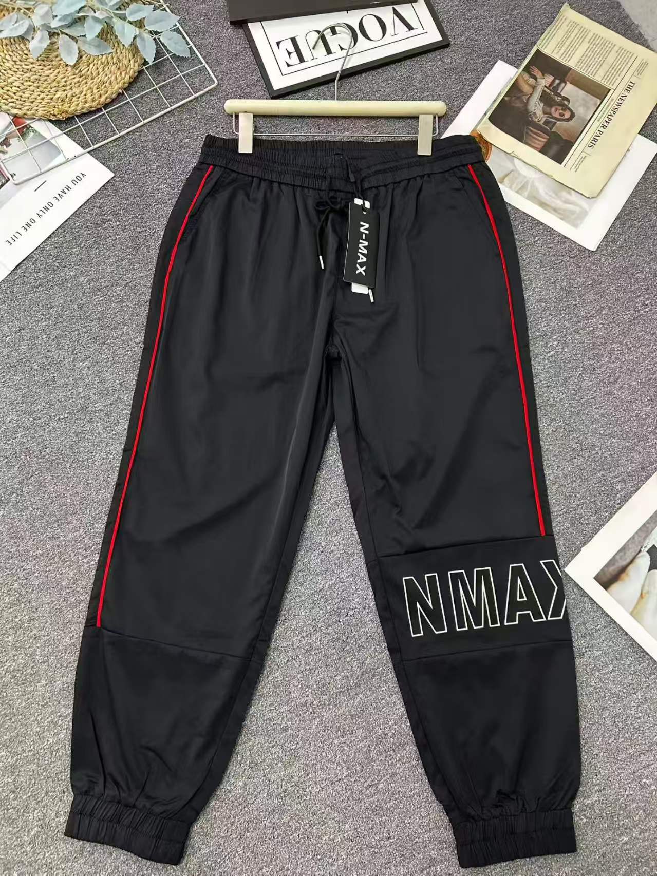 Men's athletic pants