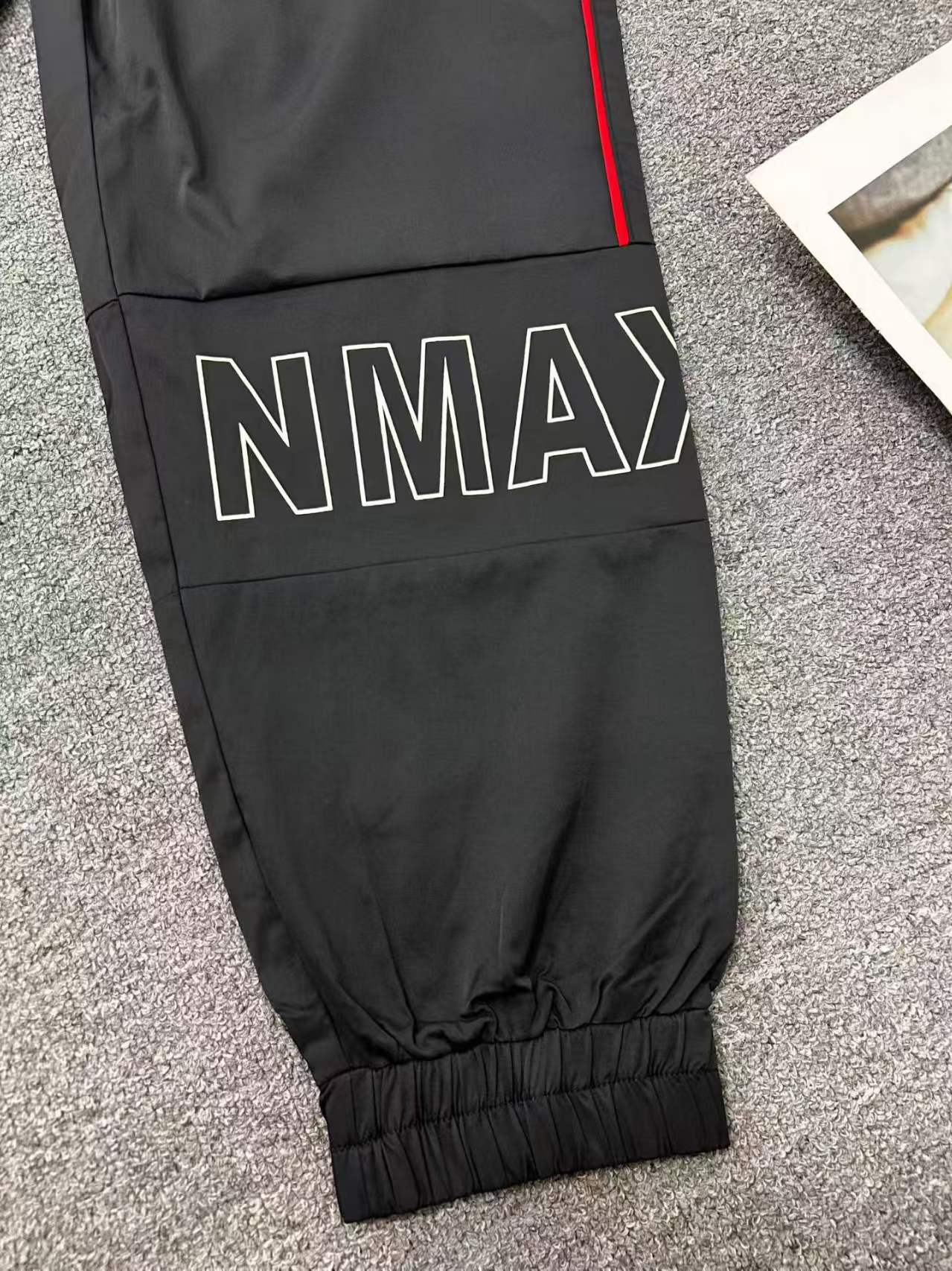 Men's athletic pants