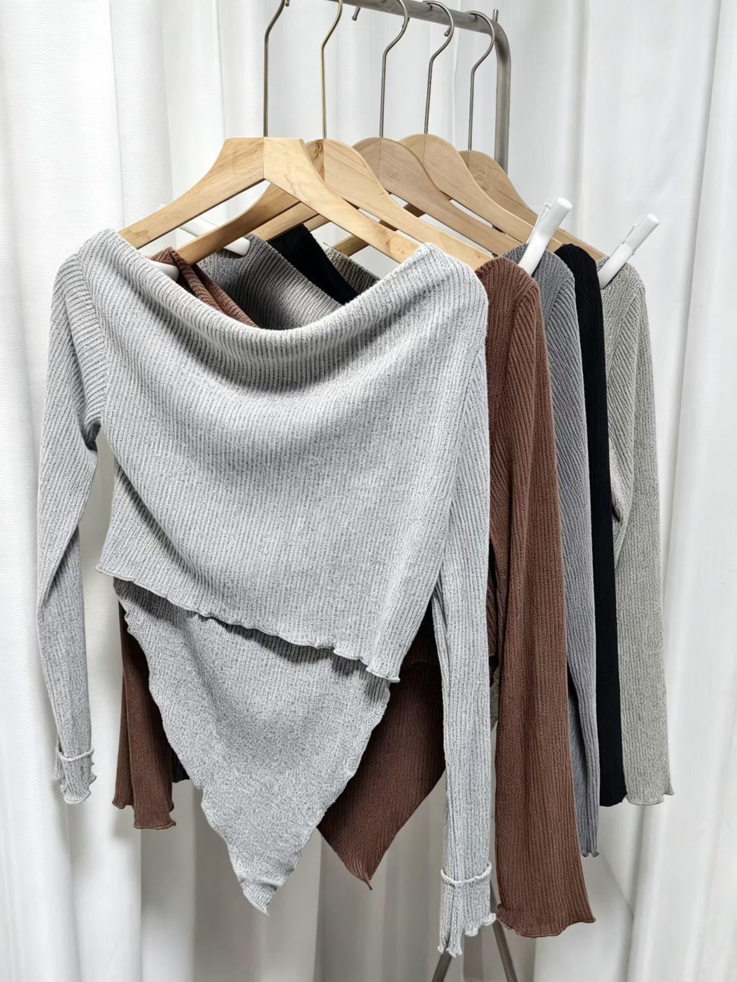 Women's knitted "hot girl" style top