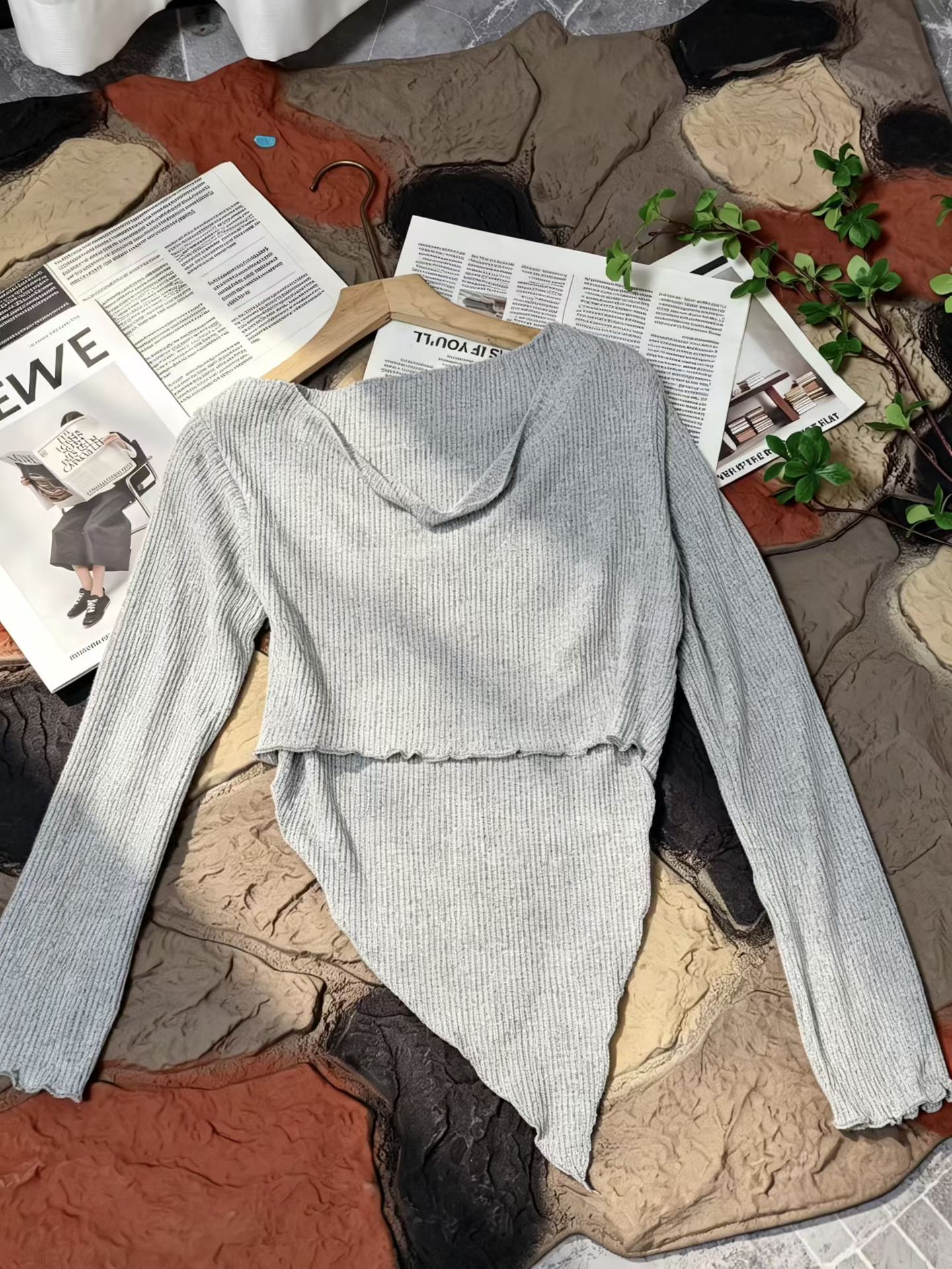 Women's knitted "hot girl" style top